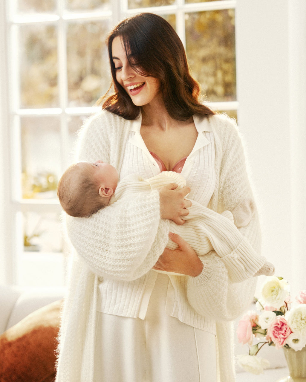Momcozy Wellness 1 Warm-Massage Wearable Breast Pump - W1